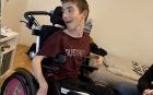 Nový vozíček a rehabilitace pro Daníka