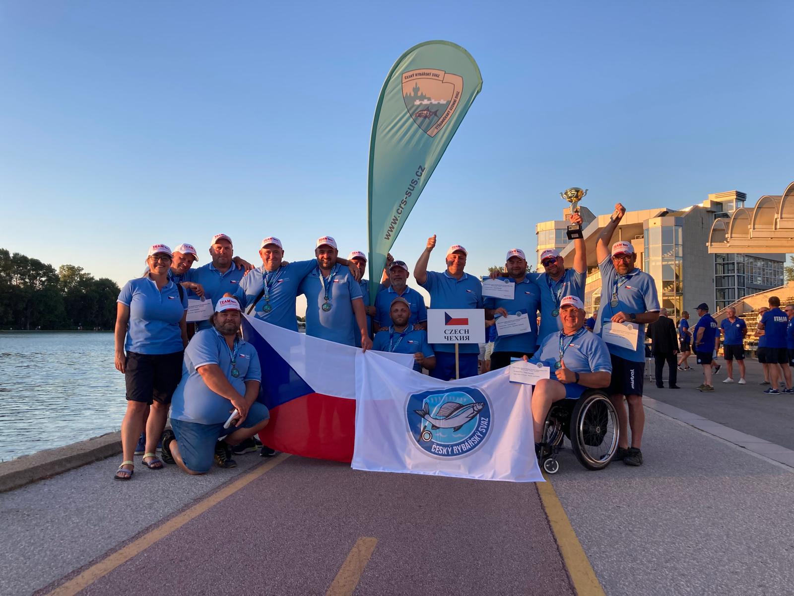Čeští handicapovaní rybáři vezou bronz z mistrovství světa Čeští handicapovaní rybáři vezou bronz z mistrovství světa