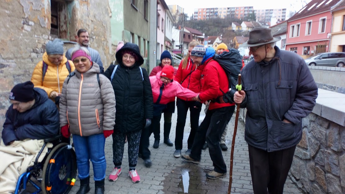 Adventní společná doprovázená poutí lidí zdravých s&nbsp;lidmi handicapem