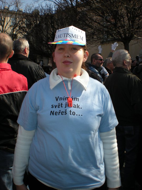 Modrá je barva autismu
